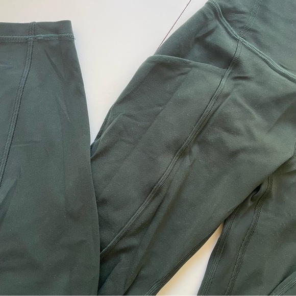 Lululemon Dark Green align 28” with pockets - Picture 4 of 6